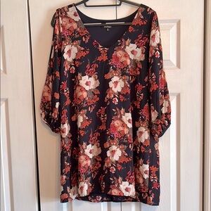 Lulu's Relaxed Blue Floral dress with 3/4 Sleeves